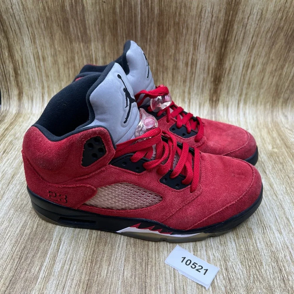 Nike Air Jordan 5 Retro Men's Size 9 Red Raging Bull Toro Bravo Suede DD0587-600